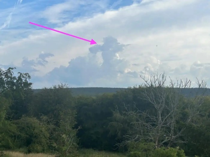 Storm clouds google now reach america