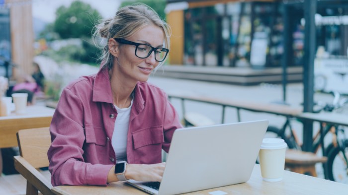 Competitive differentiation a playbook for winning in a congested marketplace