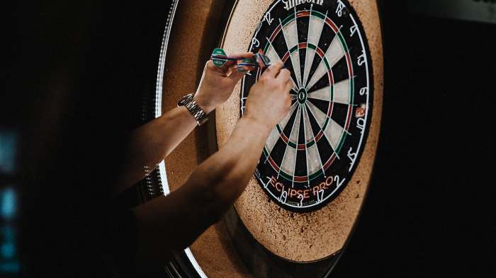 Counterintuitive Counterintuitive strategy drives high growth professional services firms