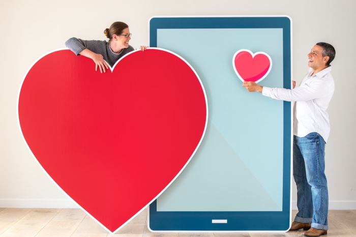 10 ways to make customers fall in love with your business